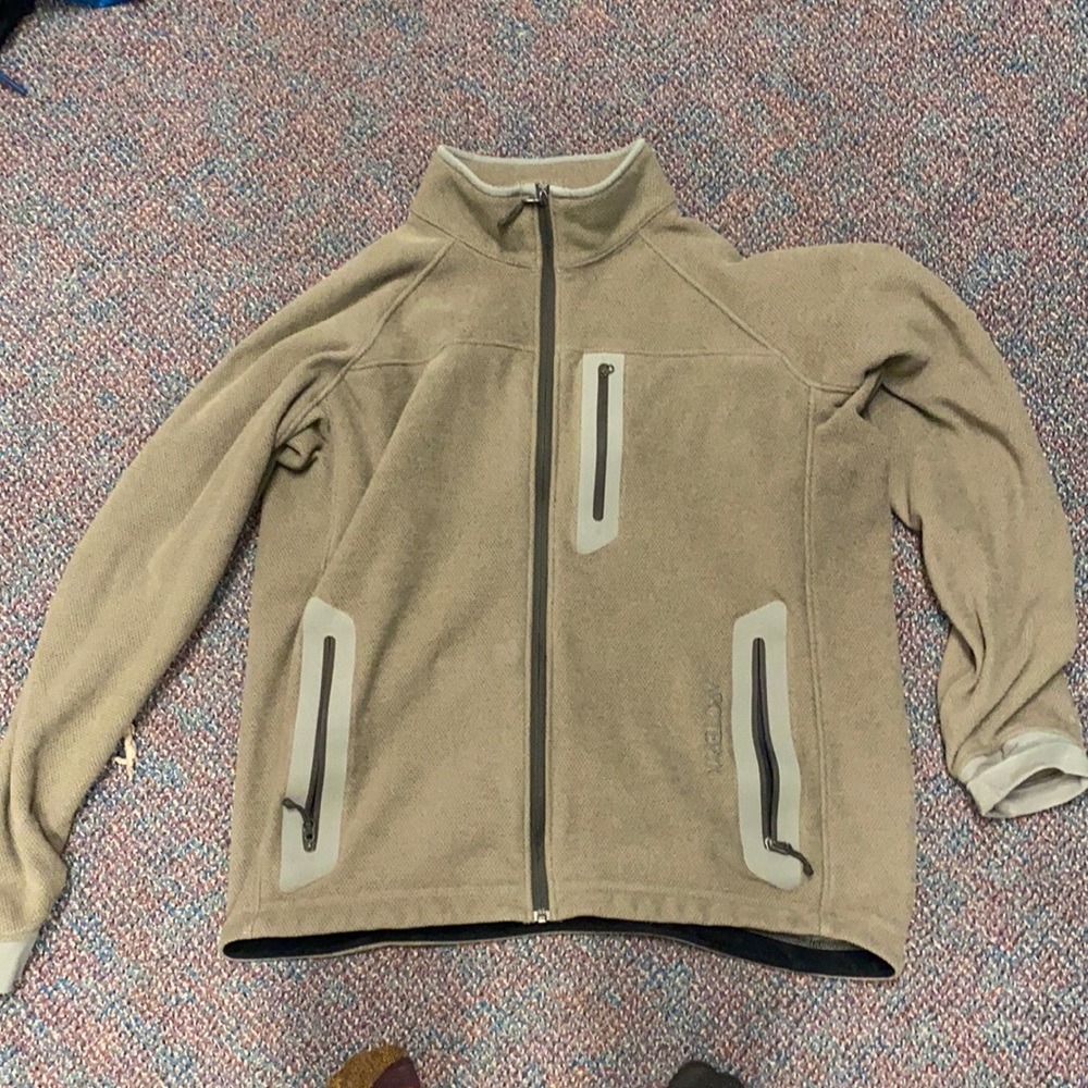ARCTERYX POLARTEC JACKET. VERY COMFORTABLE.